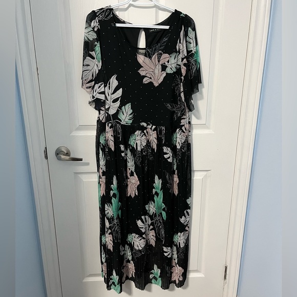 Penningtons x Love and Legend Dress | EUC | Size 1X - Picture 1 of 4
